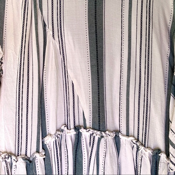 Anthropologie “Aurelie” Boho Flutter Sleeve Top - Picture 4 of 8